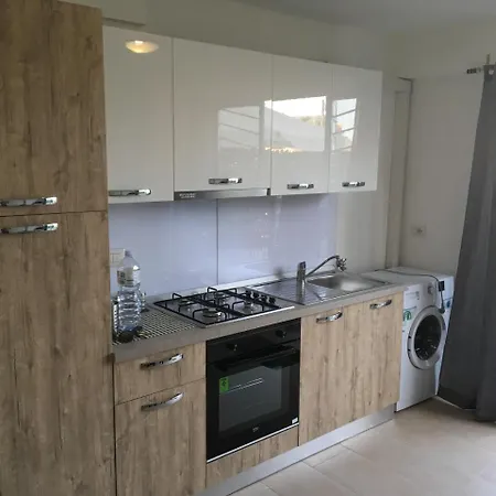 Relax House Apartment Nizza di Sicilia